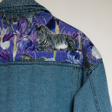 Load image into Gallery viewer, &#39;Casucci&#39; denim jacket, Zebra Iris design