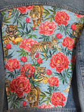 Load image into Gallery viewer, &#39;Rifle&#39; denim jacket, Tigers and Peonies design