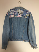 Load image into Gallery viewer, &#39;Fordocks&#39; denim jacket, Blue Magnolia Elephants design